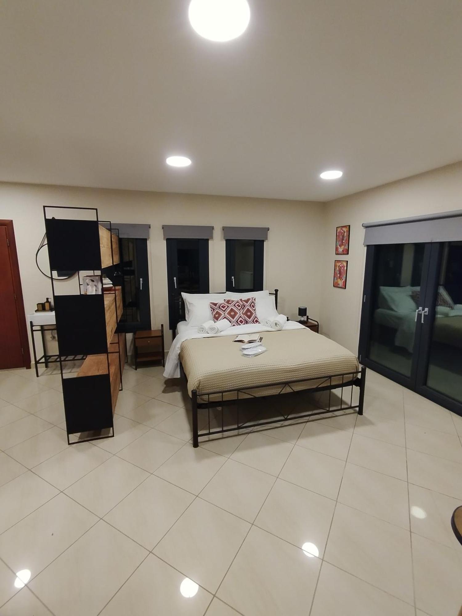 Island Time Apartment คีออส ภายนอก รูปภาพ